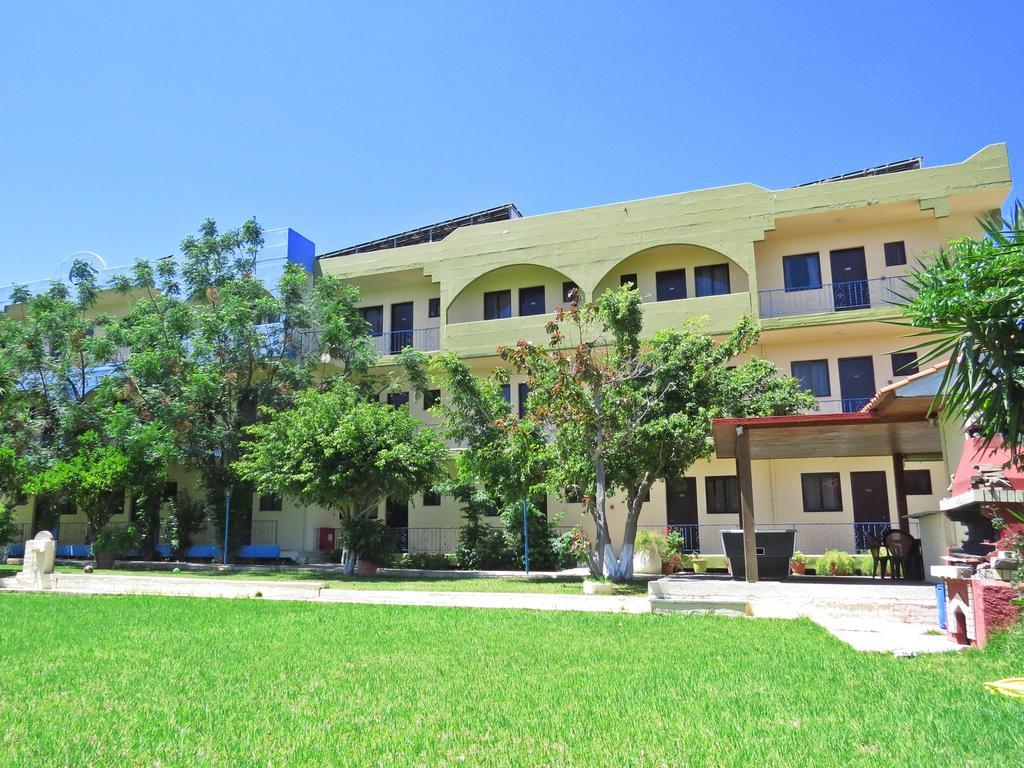 Maritime Hotel Apartments Petaloudes Екстериор снимка