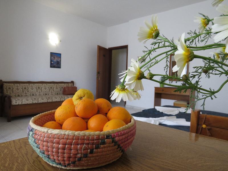 Maritime Hotel Apartments Petaloudes Екстериор снимка