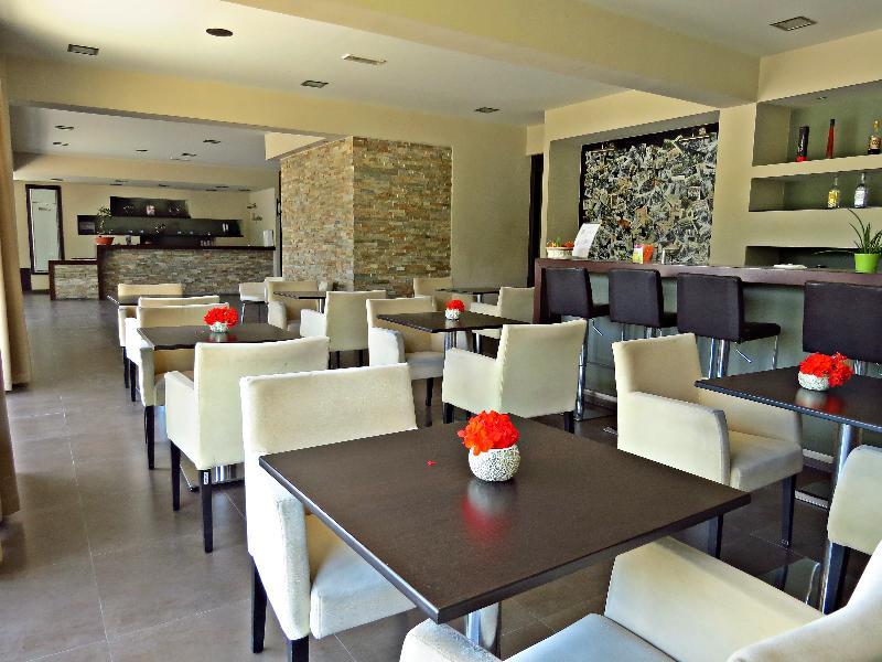 Maritime Hotel Apartments Petaloudes Екстериор снимка