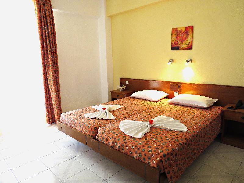 Maritime Hotel Apartments Petaloudes Екстериор снимка