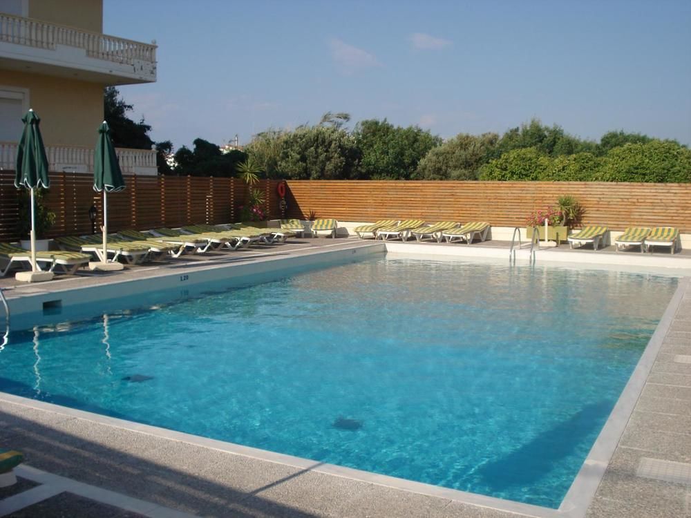 Maritime Hotel Apartments Petaloudes Екстериор снимка