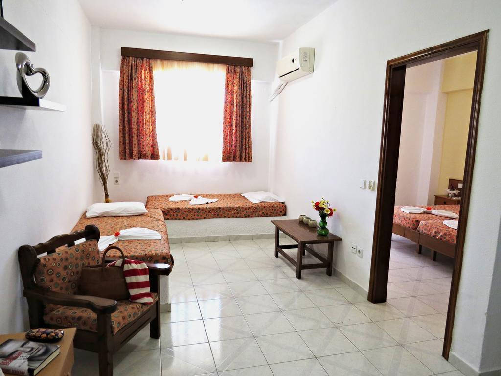 Maritime Hotel Apartments Petaloudes Екстериор снимка